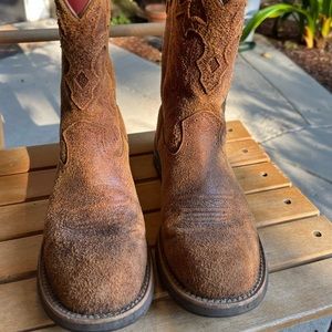 Ariat Cowgirl boots